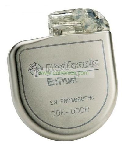 Medtronic Entrust的可植入式心律轉複-除顫器(ICD)是一種植入人體胸部的秒表大小設備，可以連續監視心髒，當檢測到異常心律時提供適當的治療措施。