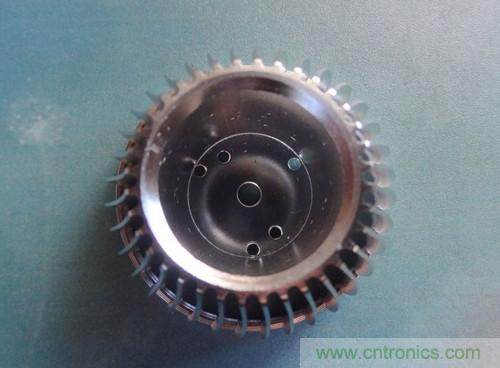 DIY：手把手教你自製LED球泡燈