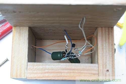 DIY電磁鍾擺：線路圖