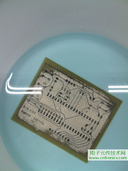 【DIY】工科牛人自製GPS接收機