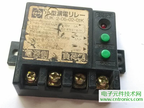 漏電保護器拆解：結構有差異，做工不錯