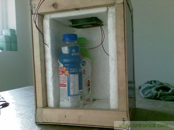 牛人DIY：百元自製車載冰箱