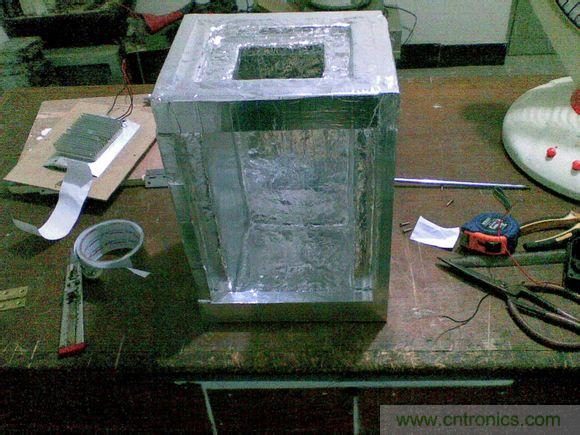 牛人DIY：百元自製車載冰箱