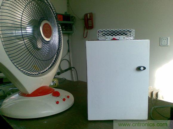 牛人DIY：百元自製車載冰箱