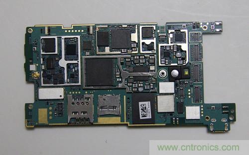 拆解4G新機索尼M35t：用料十足，易於維修