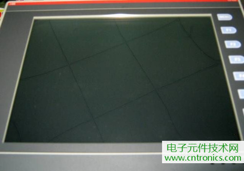 觸摸屏售價過萬？一台工控設備觸摸屏拆解