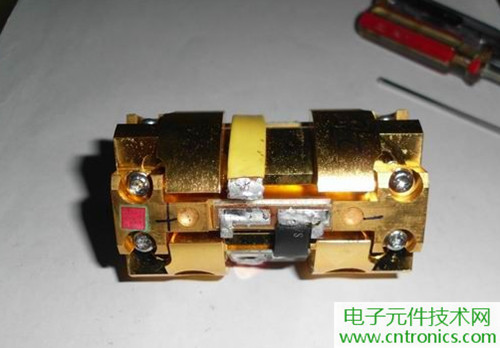 這貨一萬三？50W半導體激光模塊拆解