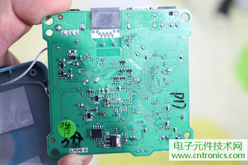 【拆解】不如小米？愛奇藝盒子全網首拆