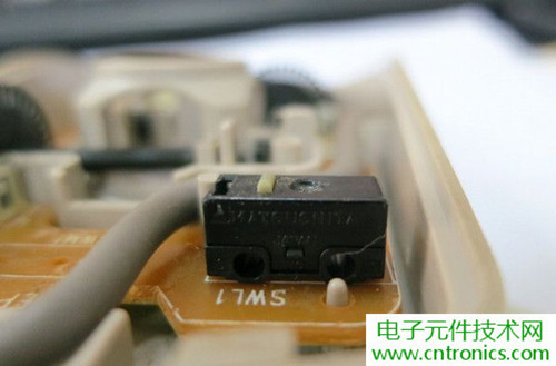 殿堂級機械鼠標拆解：歎精致做工！