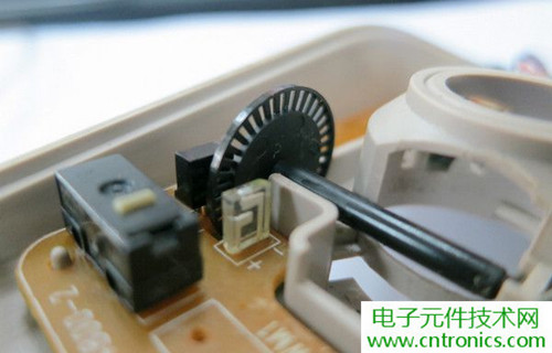 殿堂級機械鼠標拆解：歎精致做工！