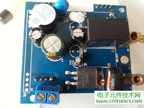 一款觸控開關拆解，做工不錯