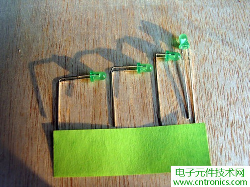 工科男的聖誕禮物：簡易LED聖誕樹DIY