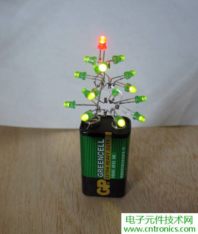 工科男的聖誕禮物：簡易LED聖誕樹DIY