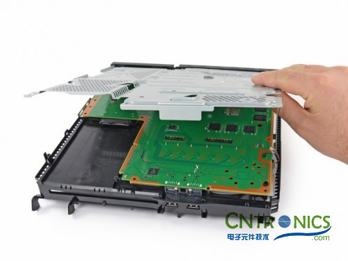 遊戲機內部的秘密：逆天級拆解索尼 PALY STATION 4!