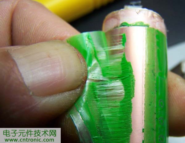 筆記本電池拆解，探秘電池內部結構