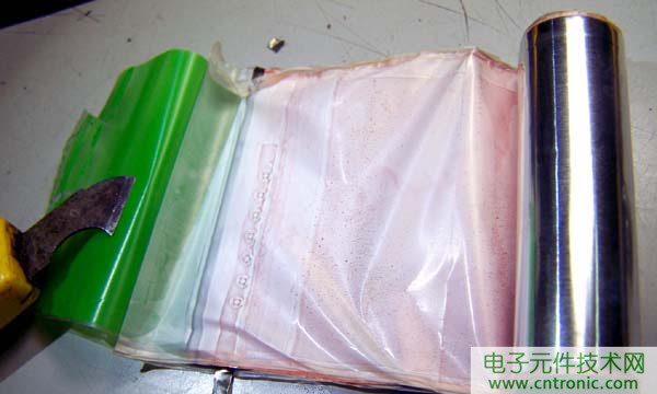 筆記本電池拆解，探秘電池內部結構