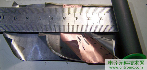 筆記本電池拆解，探秘電池內部結構