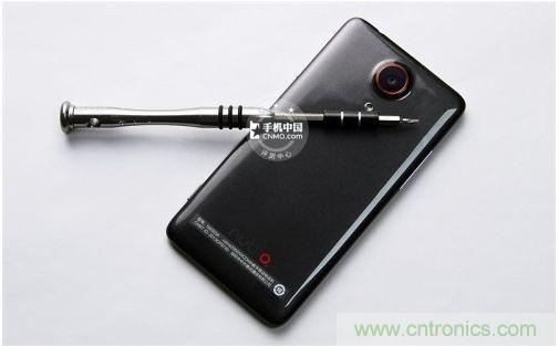 棋逢對手，詳拆努比亞Z5S如何力拚小米3 ？