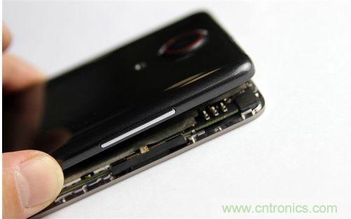 棋逢對手，詳拆努比亞Z5S如何力拚小米3 ？