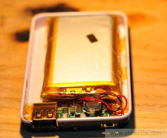 自製輕薄便攜移動電源