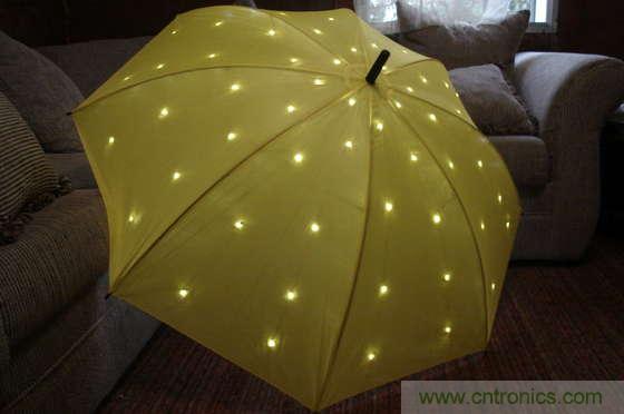 創意DIY！送女朋友的絕妙禮物，LED星光傘！