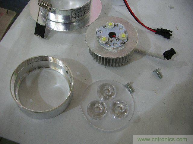 DIY：大雄家的路燈，帶你找回童年的記憶