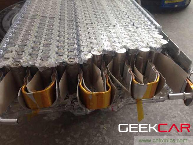 Tesla的電池熱管理係統