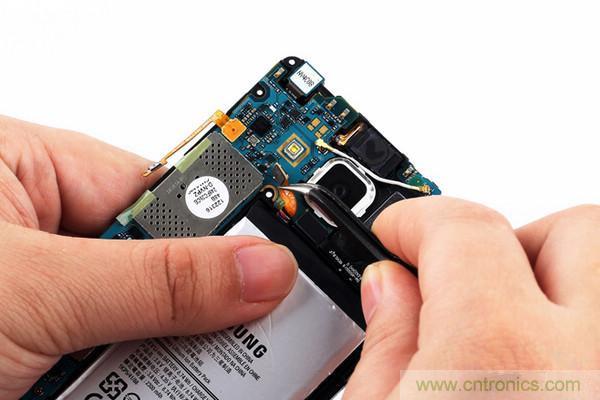 拆解狂魔荼毒新機三星金屬Galaxy A5，看槽點在何方？