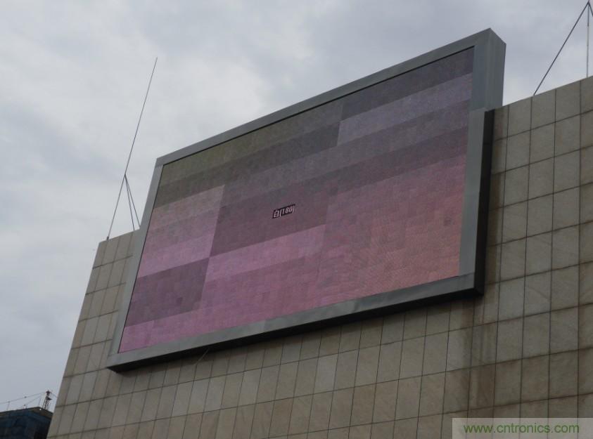 LED顯示屏突然黑屏，什麼原因？如何應對？