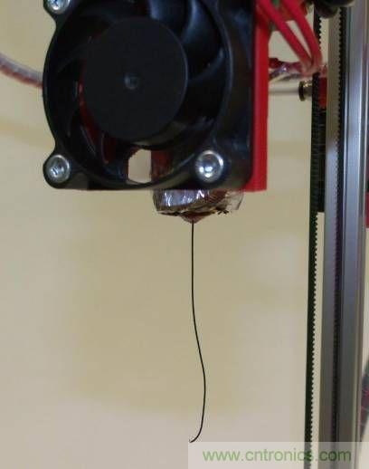 變廢為寶，看老式DVD如何改造成3D打印機？