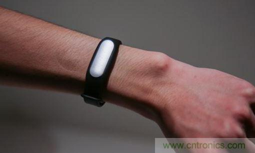 小米手環光感版體驗：便宜實惠，功能尚可