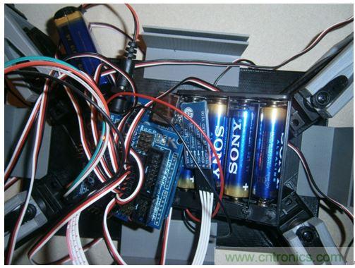 想要DIY一個會打招呼的超萌機器人嗎？猛戳這裏