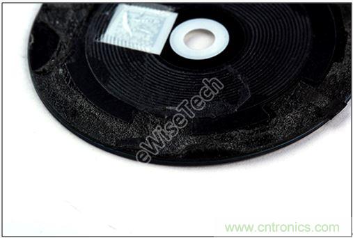 MOTO 360二代智能手表拆解：隻有細節，沒有亮點