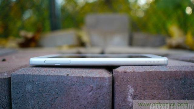 傳奇索尼，憑借Sony Xperia Z5能否在移動市場奪得一席之地？