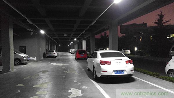 業界良心 LG V10 評測:剛毅、冷峻，不失人性化