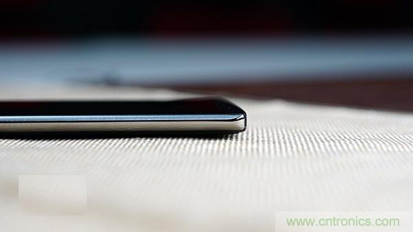 業界良心 LG V10 評測:剛毅、冷峻，不失人性化