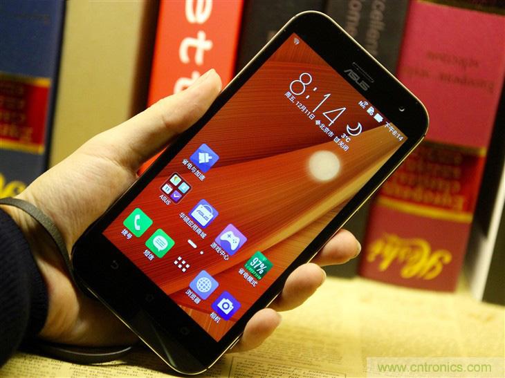 能媲美微單的 Zenfone Zoom測評：請叫我&ldquo;奧利奧&rdquo;拍照手機