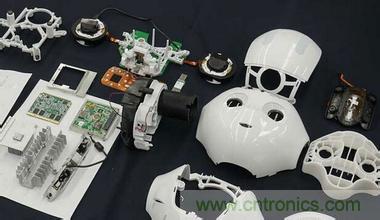 拆解筆記本不過癮，那就來拆拆日本情感機器人吧！