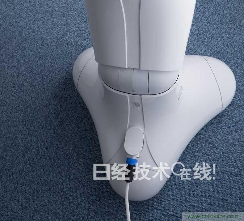 拆解筆記本不過癮，那就來拆拆日本情感機器人吧！