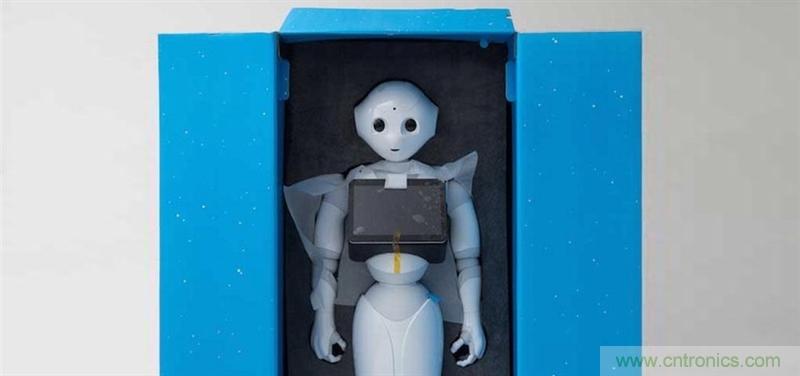 拆解筆記本不過癮，那就來拆拆日本情感機器人吧！