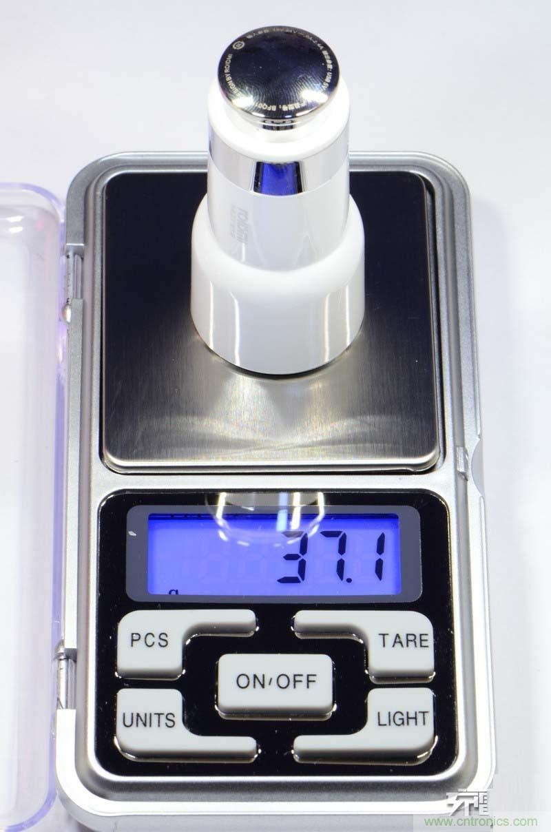 小米車載充電器拆解評測：49元能讓這枚&ldquo;子彈&rdquo;飛多遠？