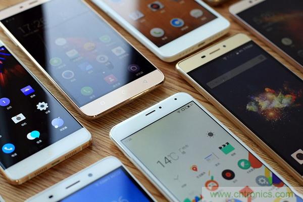 2015年9款千元智能手機橫評：誰才是紅海霸主？