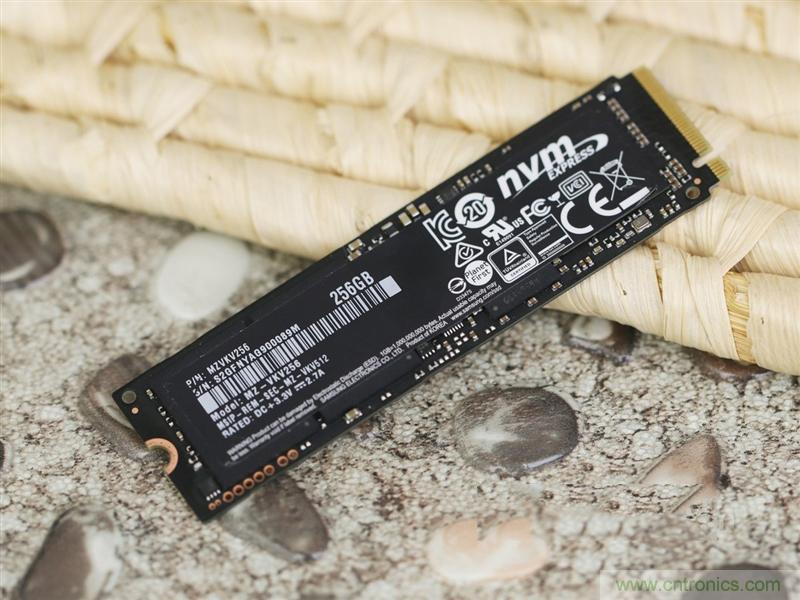 真的性能過剩？揭秘 CPU 對 SSD 的影響