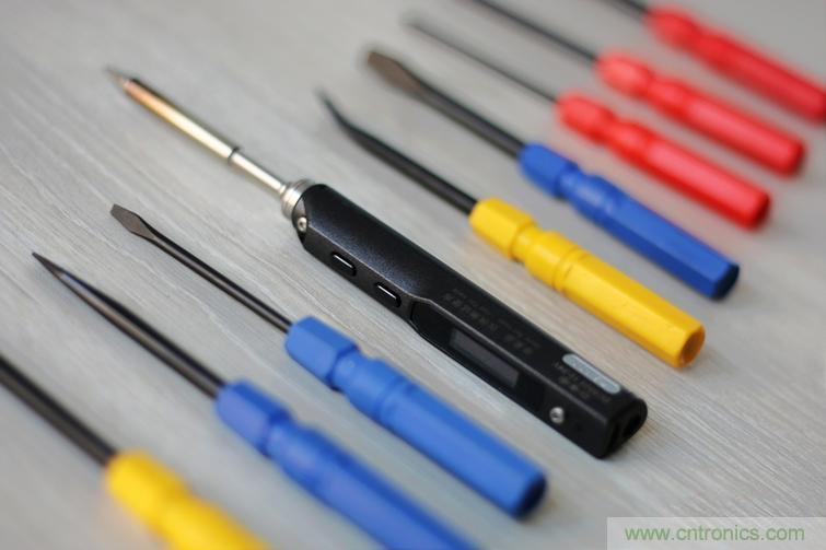 一款能喚起 70 後工程師朋友&ldquo;童年趣事&rdquo;的迷你電烙鐵！