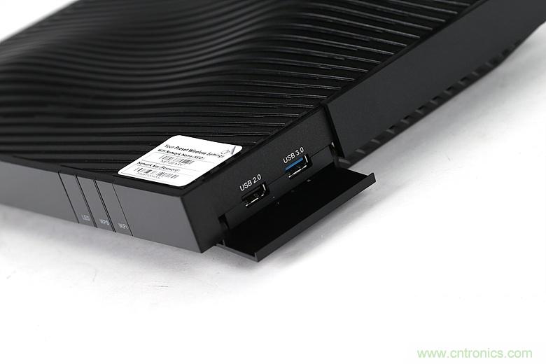 無線性能很野蠻的上網&ldquo;指揮官&rdquo;&mdash;&mdash;網件R8500