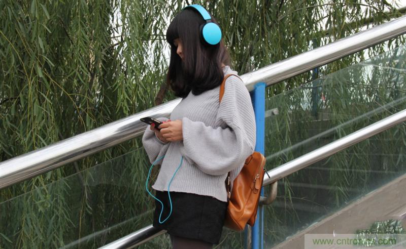 頭條哥的夢想之作！FIIL耳機能讓汪峰上頭條否？