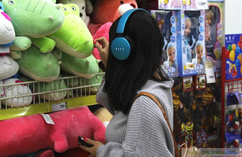 頭條哥的夢想之作！FIIL耳機能讓汪峰上頭條否？