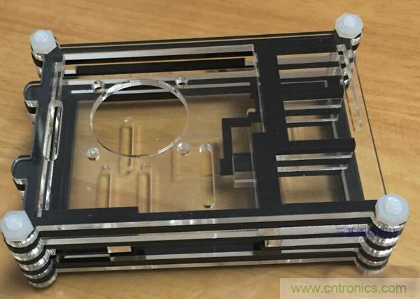 不用專業設備，用樹莓派就能玩一把室內環境監測！