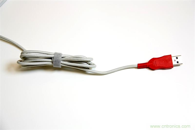 曾經的網吧統治者&mdash;雙飛燕血手幽靈機械鍵盤，真世界最快？