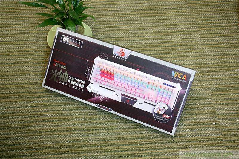 曾經的網吧統治者&mdash;雙飛燕血手幽靈機械鍵盤，真世界最快？